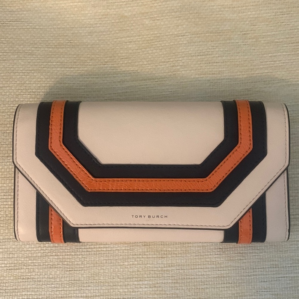 Limited Edition Tory Burch Octagon Wallet